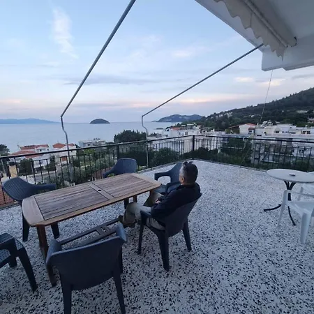 Sofias Seaview Апартаменты *