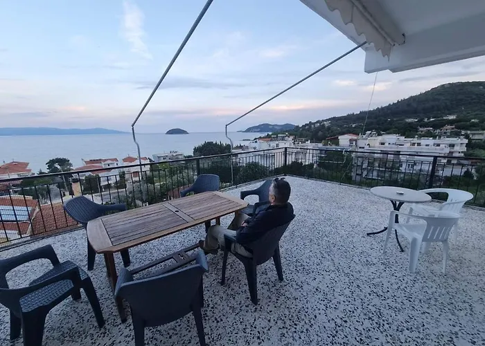Sofias Seaview Apartment *